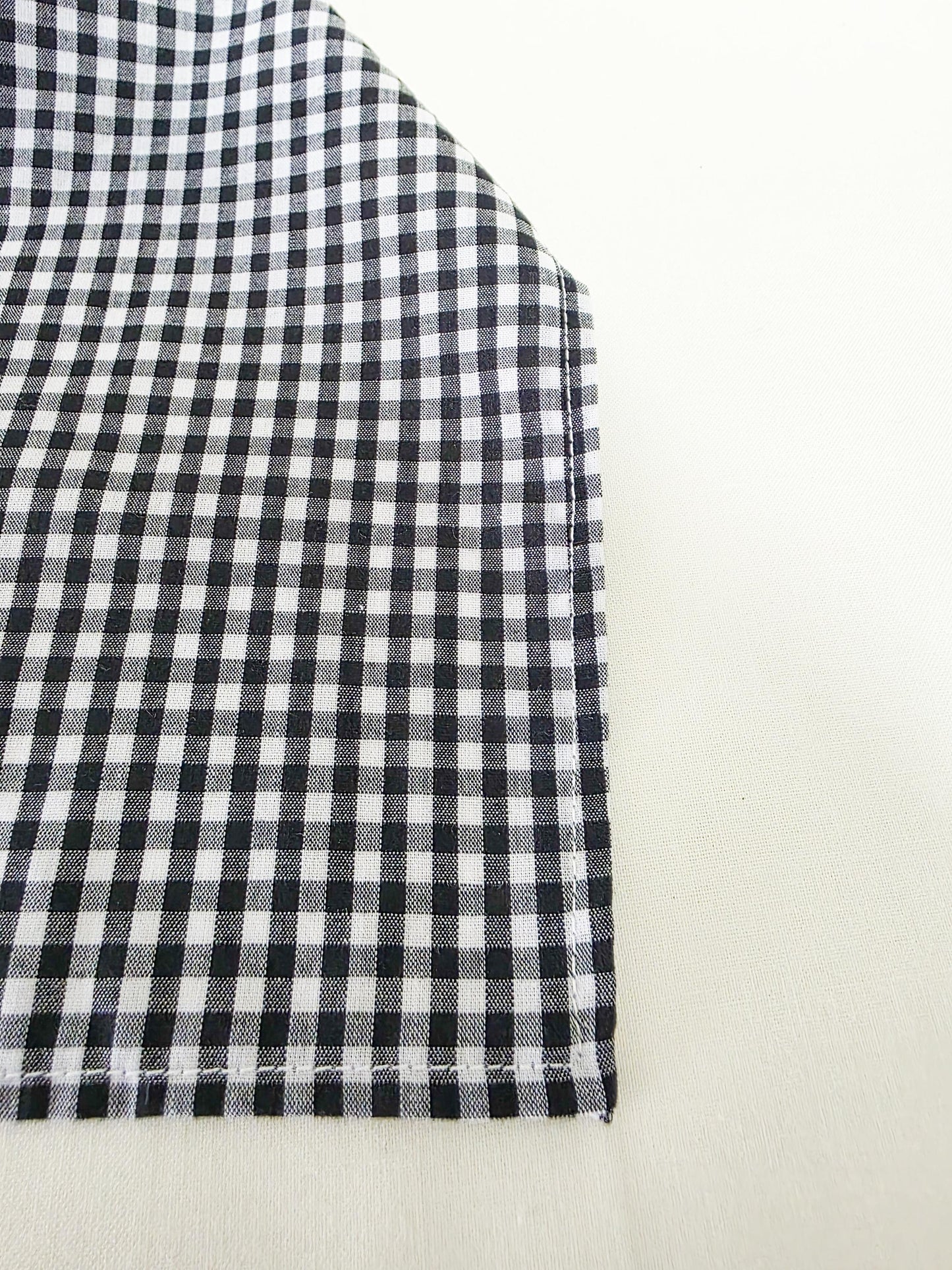Black and White Gingham Print Elastic Hair Bandana