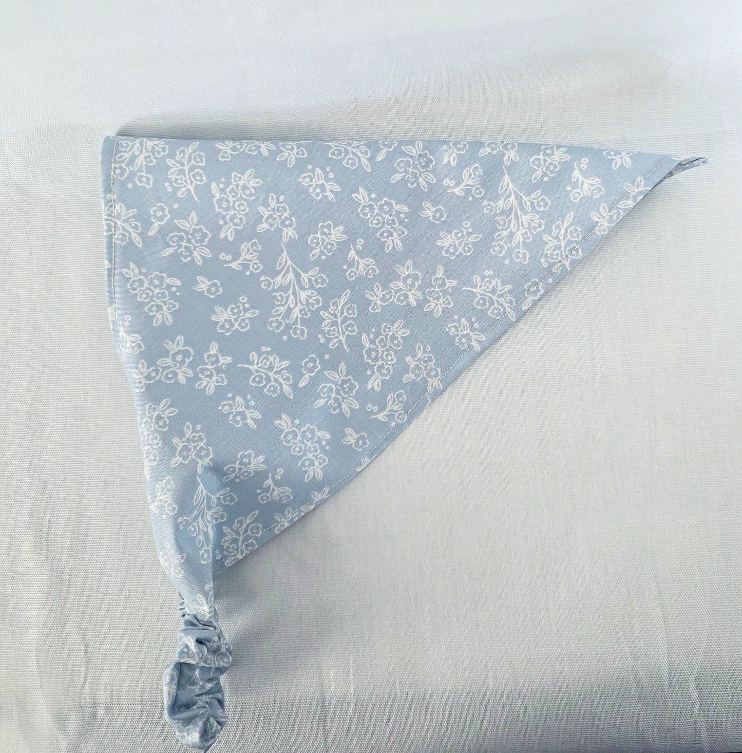 Light Blue/Periwinkle Floral Print Elastic Hair Bandana
